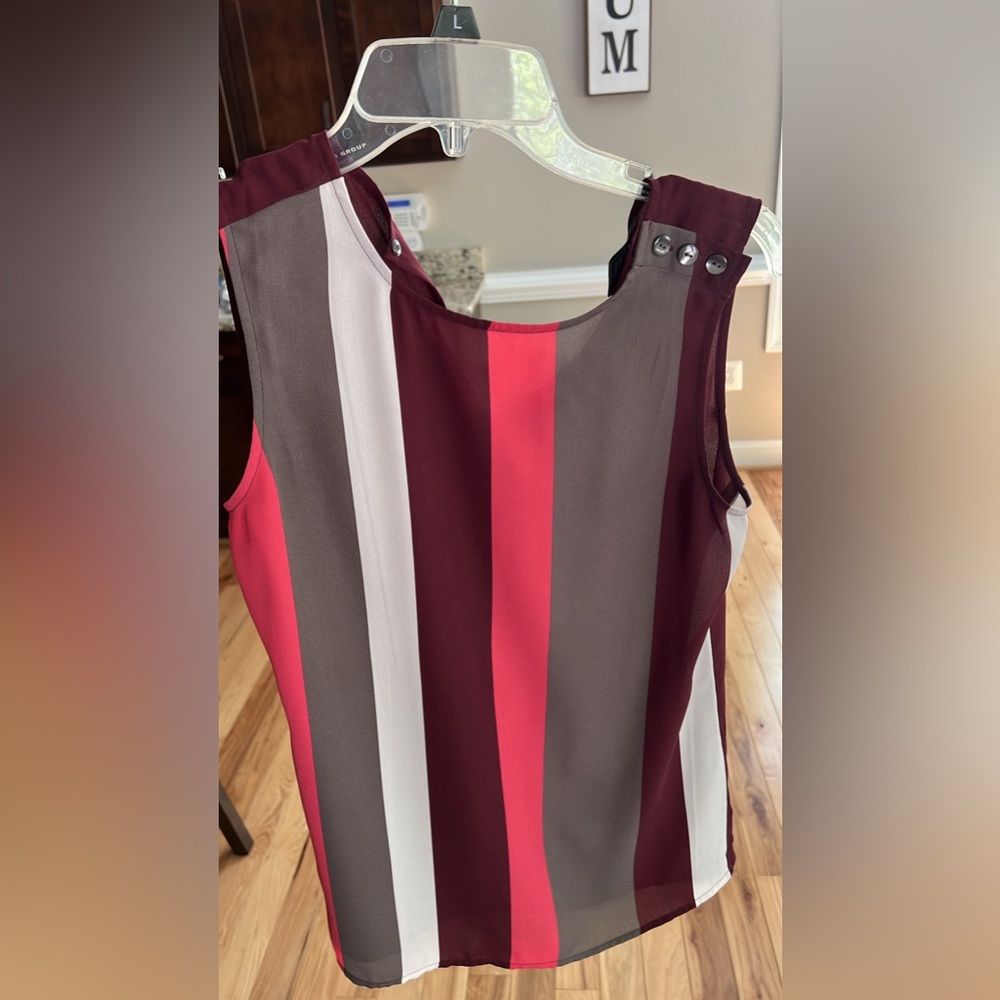 Ann Taylor blouse - like new!